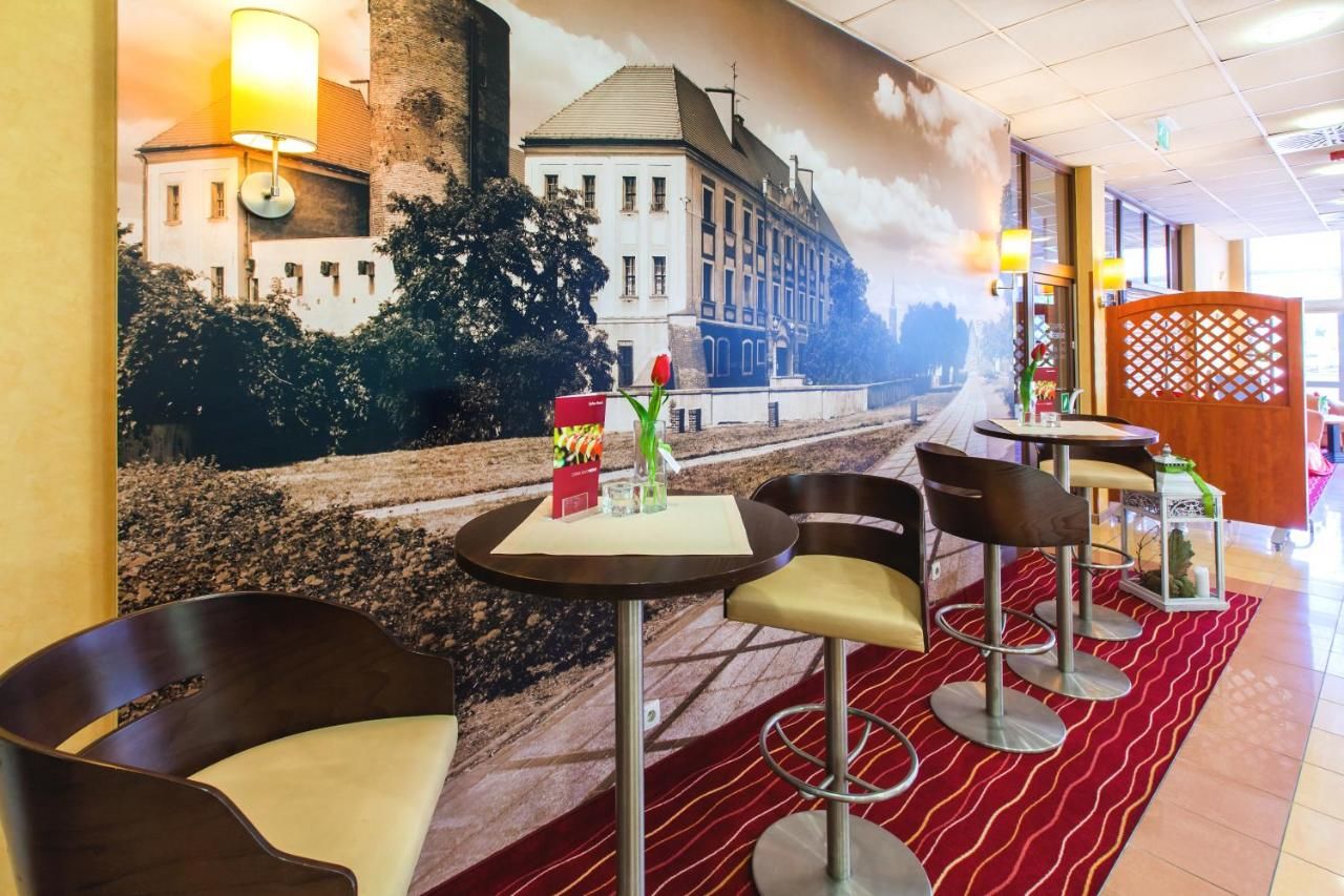 Отель Qubus Hotel Głogów Глогув